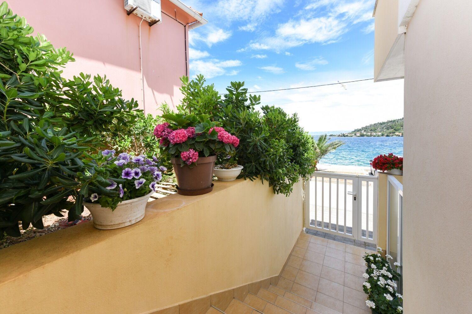 Apartments Kolt - 15M From Sea Kali Zewnętrze zdjęcie